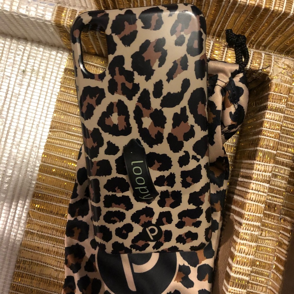 Loopy iPhone X leopard case